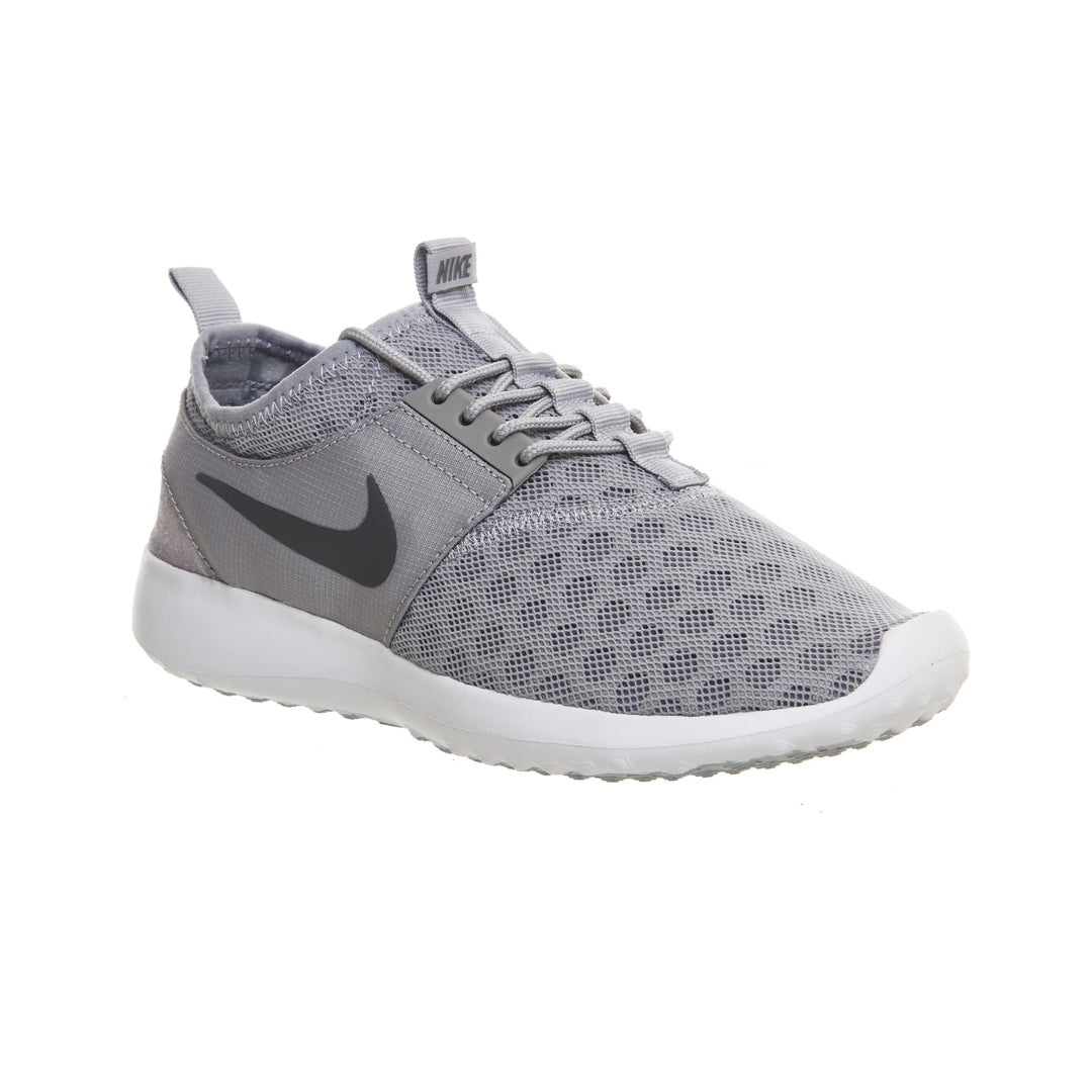 Nike Women's Juvenate Sneakers